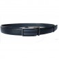 CC516B2 Ceinture en cuir pleine fleur noir avec boucle automatique décor plaque grise avec bande centrale brillante.