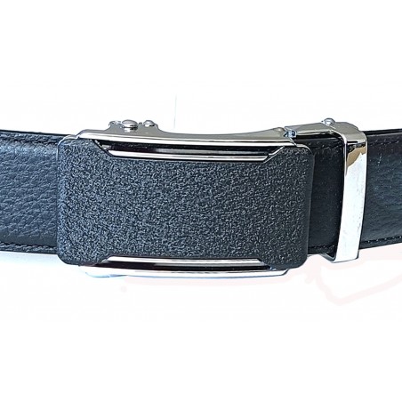 528 Boucle de ceinture sur fond noir granité et cadre argenté brillant