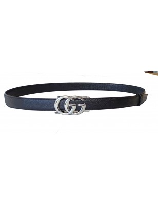 Ceinture  en cuir pleine fleur bleu marine avec boucle automatique double G argentée.