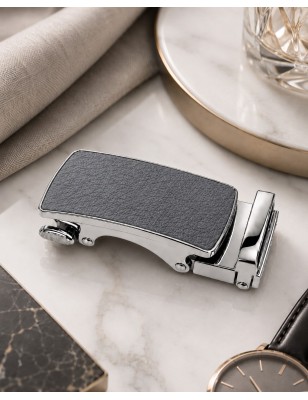 Boucle de ceinture Femme argentée à fermeture automatique motif cuir gris