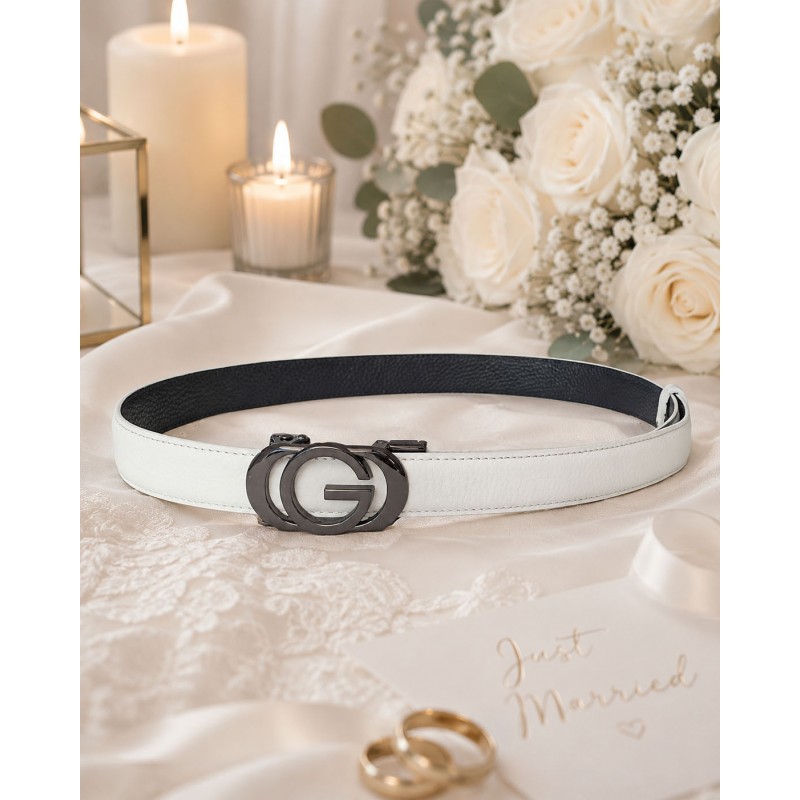 CC125b Ceinture en cuir pleine fleur blanche avec boucle automatique décor G noir CC125b Ceinture en cuir pleine fleur blanche avec boucle automatique décor G noir