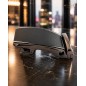 Boucle automatique homme MURUZI 523 plaque noire avec doubles liserés torsadés – ALLIAGE LUXE Boucle automatique homme MURUZI 523 plaque noire avec doubles liserés torsadés – ALLIAGE LUXE