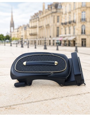 Boucle de ceinture homme centre noir brillant avec cadre couleur bronze
