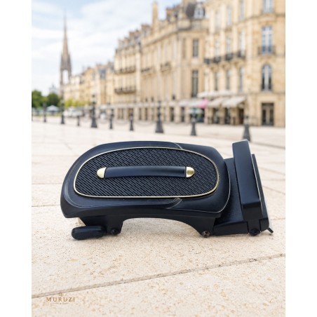 Boucle de ceinture homme centre noir brillant avec cadre couleur bronze