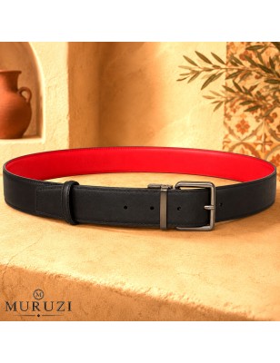Ceinture prête à porter réversible MURUZI en cuir pleine fleur rouge et noir. Élégante, pratique et déjà assemblée, elle offre d